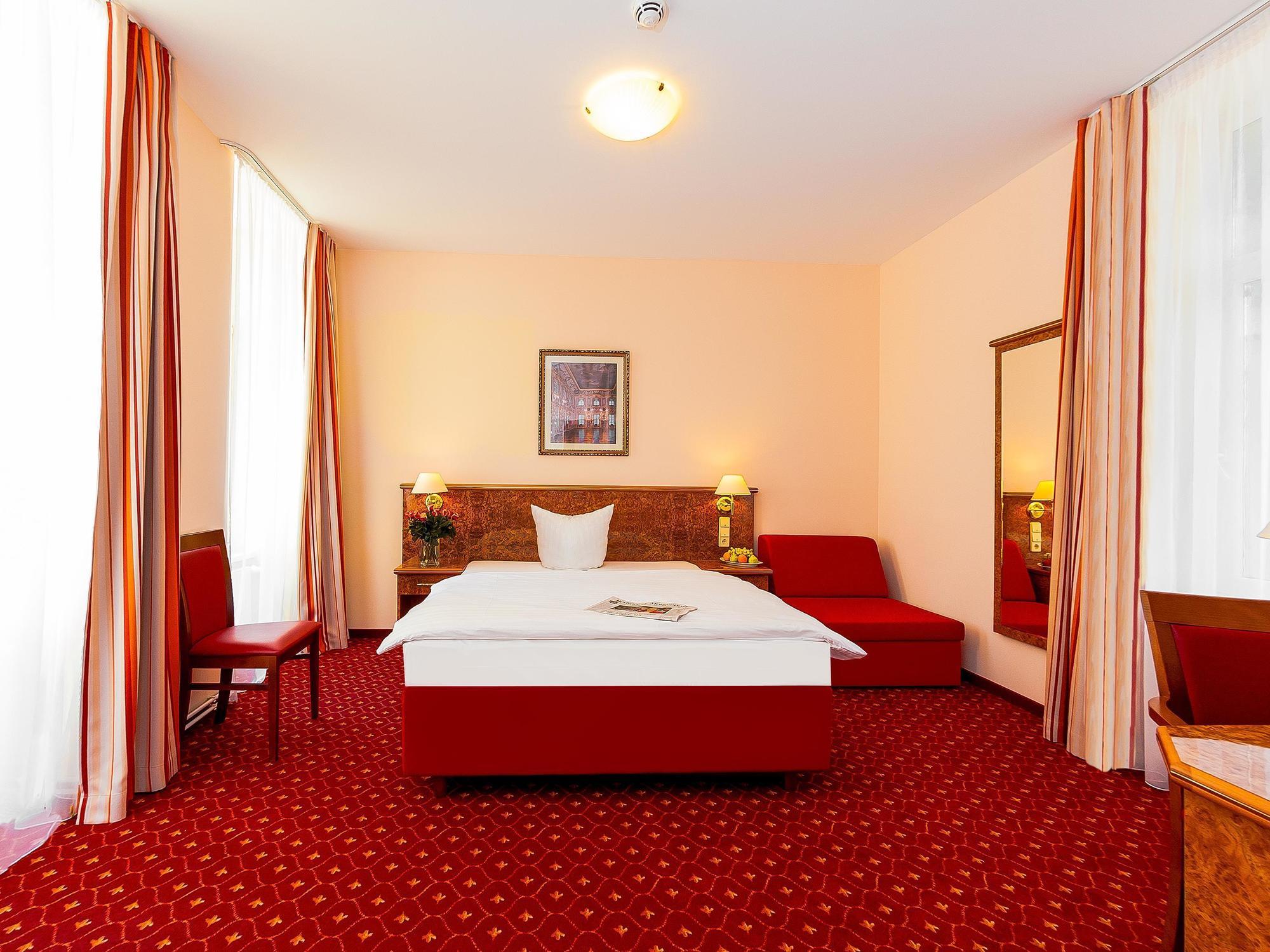 Hotel&apartments Zarenhof Mitte 3*