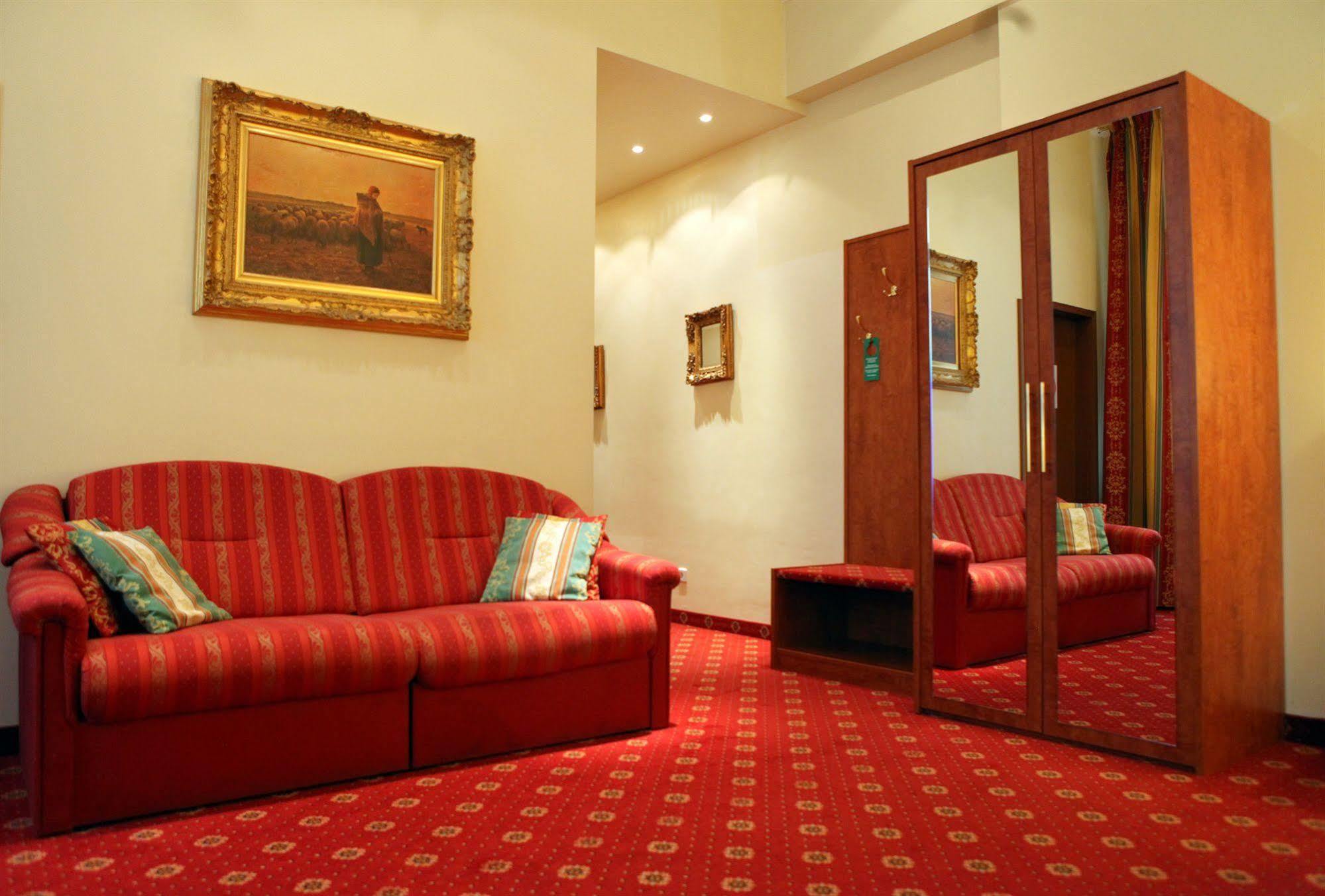 Hotel Hotel&apartments Zarenhof Mitte 3*