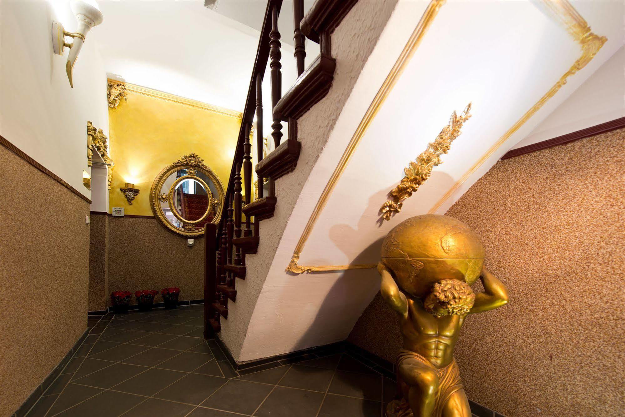 Hotel Hotel&apartments Zarenhof Mitte 3*
